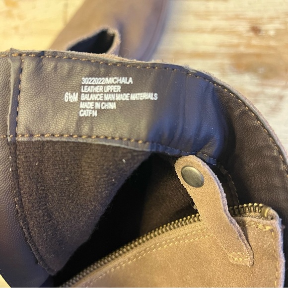 Euro soft by sofft suede boots size 6.5 - Picture 7 of 8